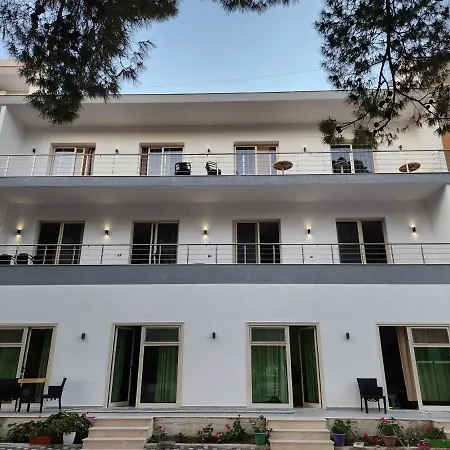 بيت ضيافة Sea Front Villa