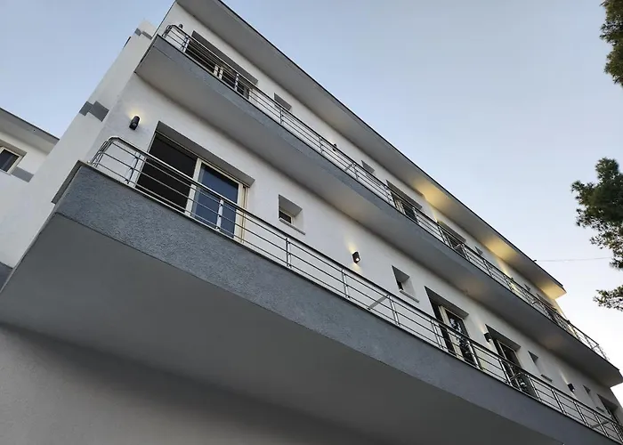 Family Vlorë